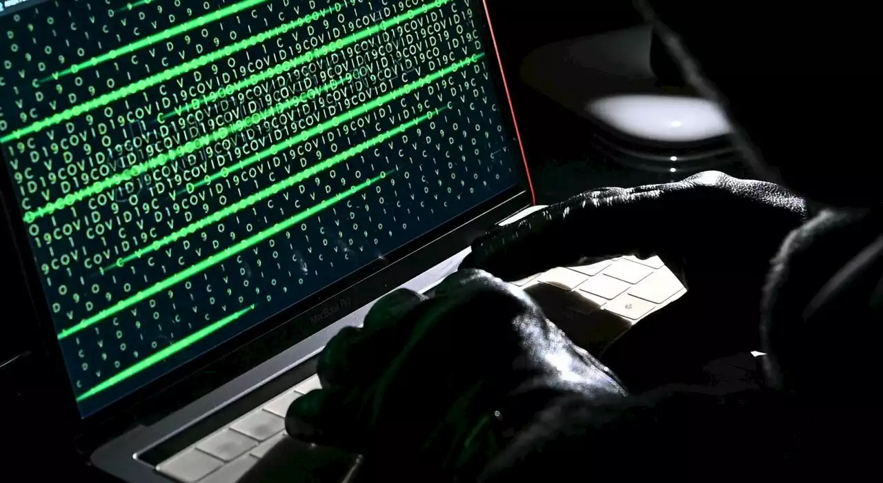 «Omicron, un suo collega è risultato positivo», la mail truffa degli hacker: così rubano i dati (anche di politici)