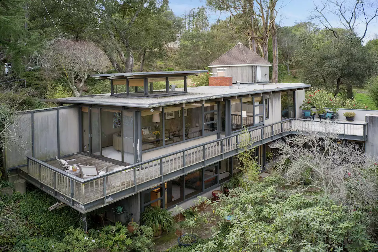 Architect's own preserved Berkeley mid-century asks $1.4M