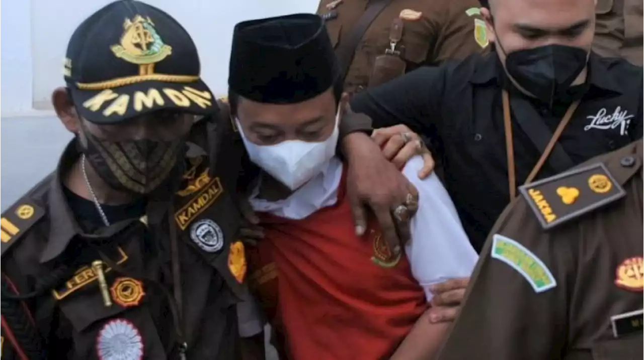 Herry Wirawan Pemerkosa 13 Santriwati Lolos Hukuman Mati dan Kebiri Kimia, Begini Alasan Hakim