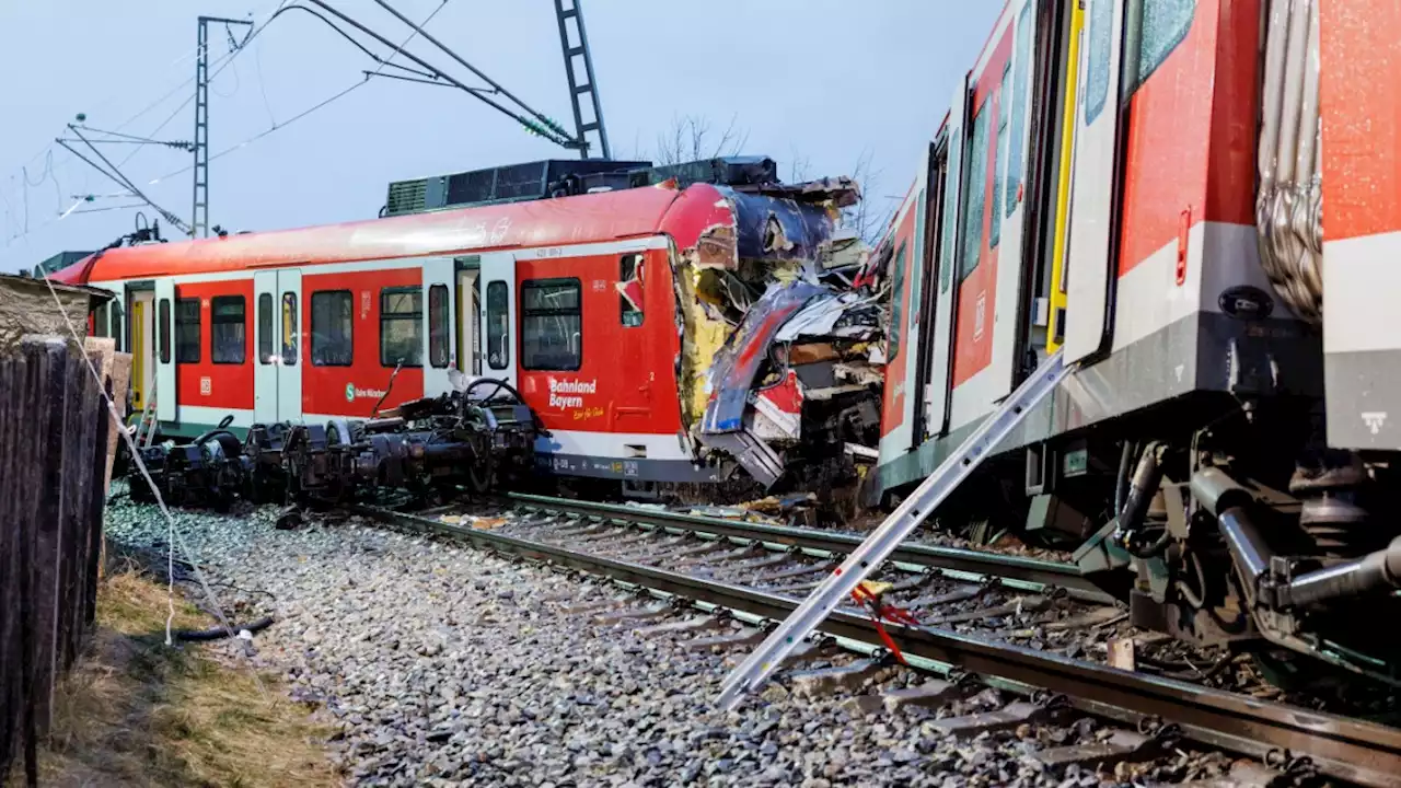 S-Bahn Unglück in Schäftlarn: Die Bergung geht weiter