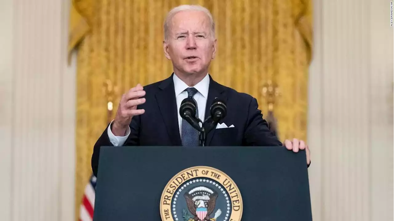 Analysis: Biden seeks to shore up his domestic flank in his showdown with Putin