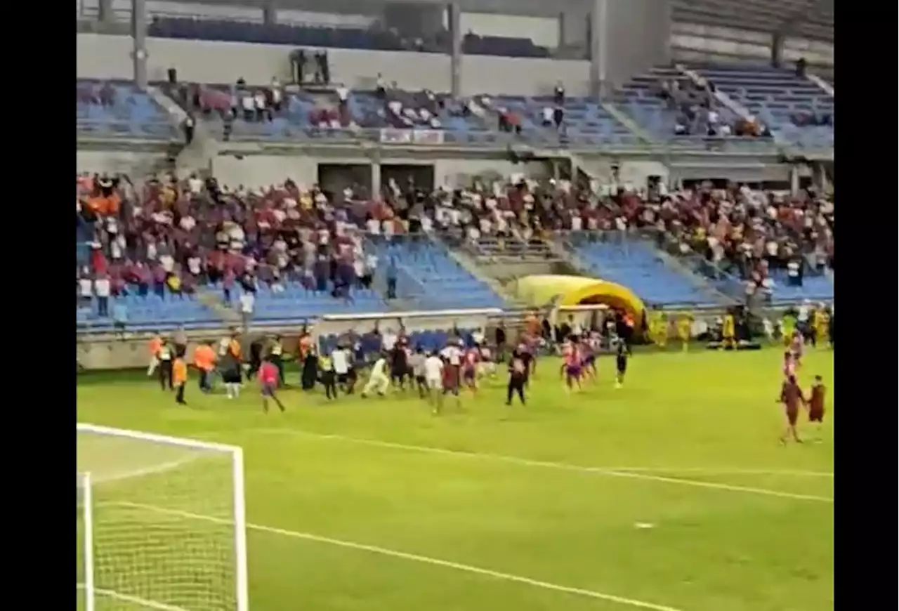 Video: ¡Agresión a jugadores de Unión Magdalena en la cancha!