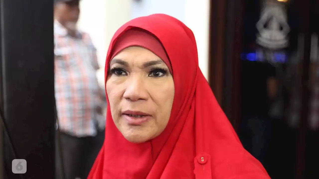 Melihat Sisi Lain Dorce Gamalama, Pernah Buka Toko Kembang hingga Bisnis Batu Bara