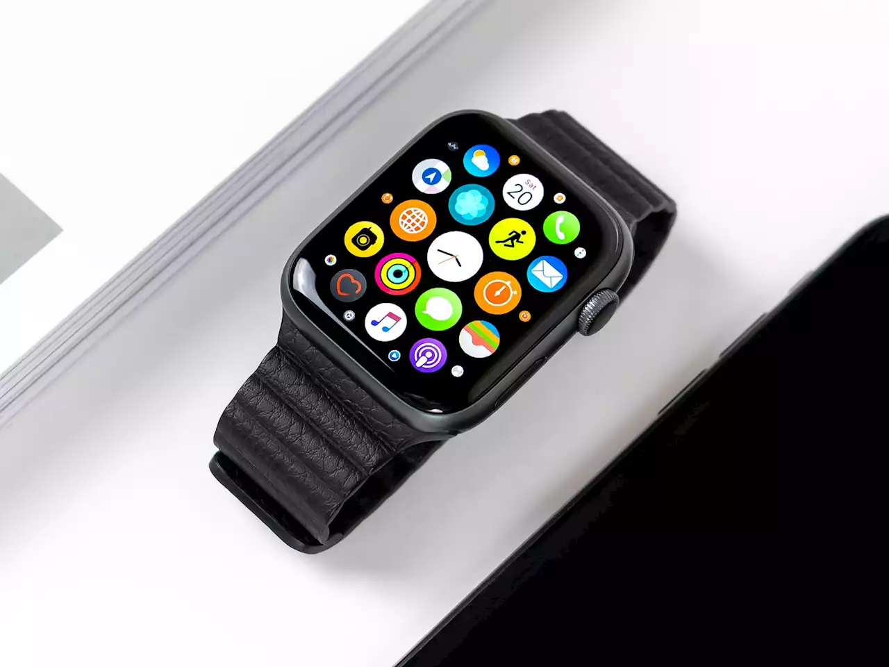 There’s a secret way to browse the web from your Apple Watch