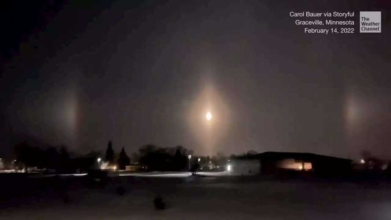 Watch Early Morning Lunar Halo, Light Pillars in Minnesota - Videos from The Weather Channel | weather.com