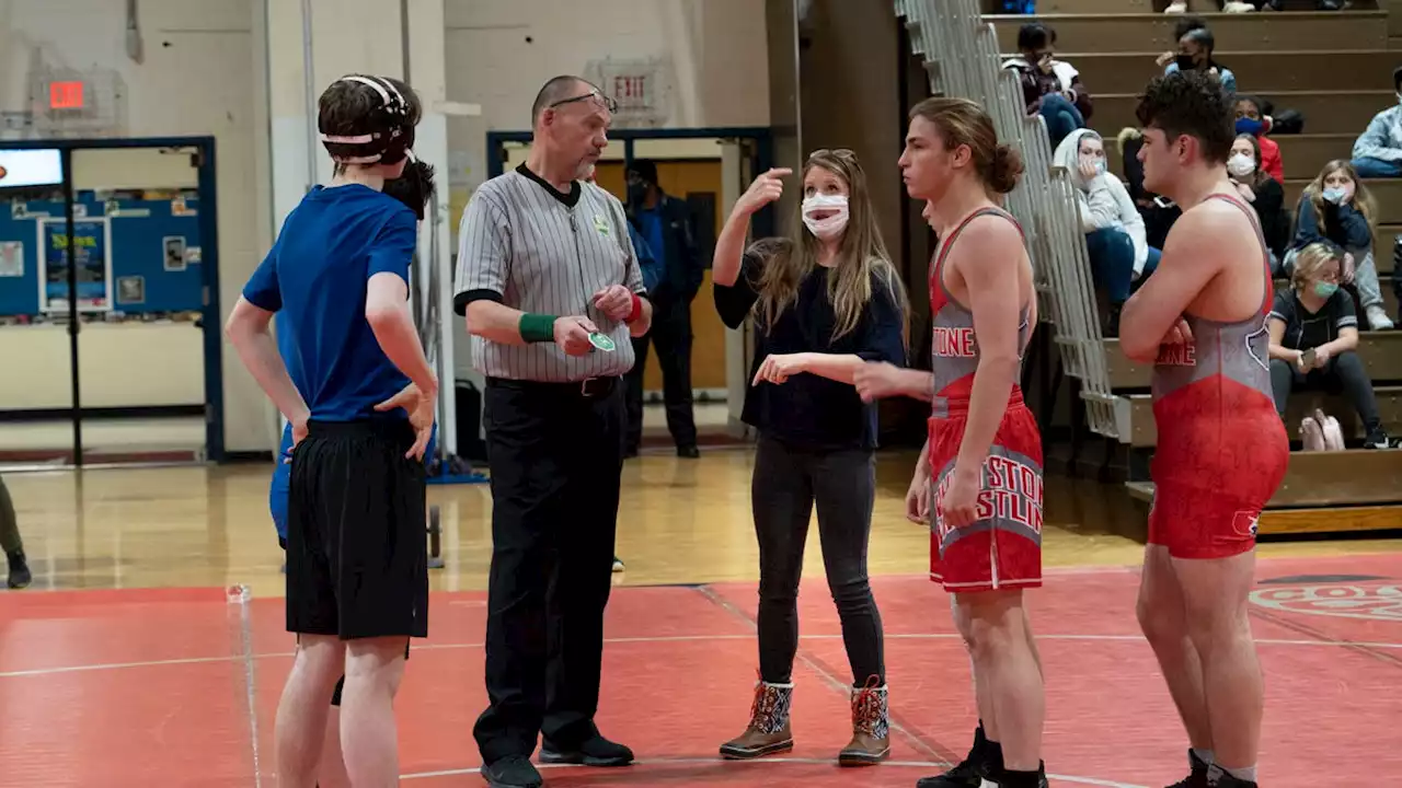 Ohio School for the Deaf wrestles for first time since 2004