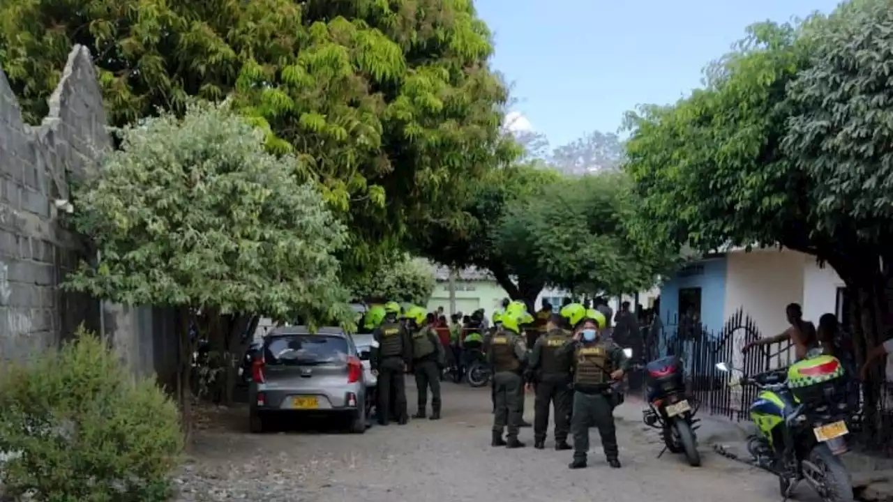 Hallan cadáveres dentro de un carro en el sur Montería