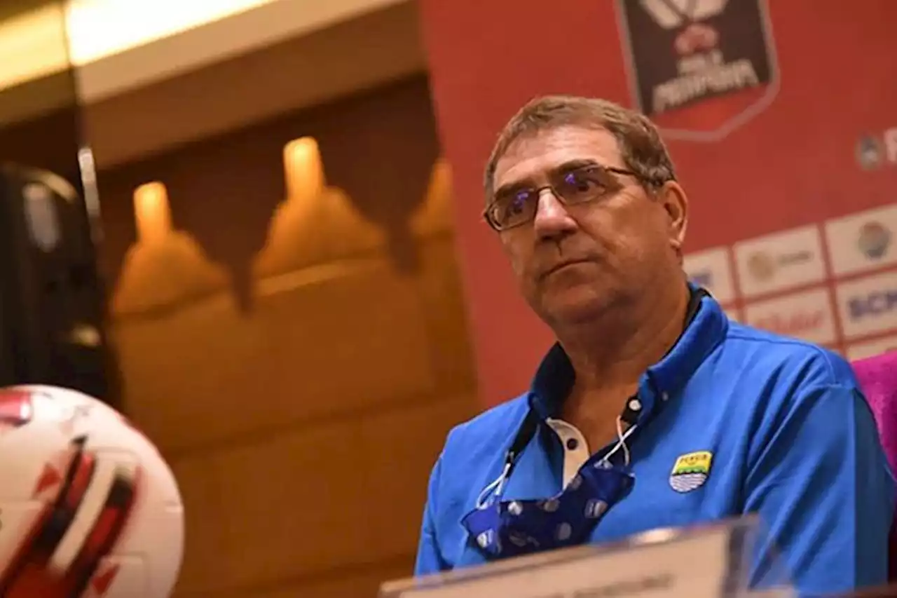 Bicara Target Persib Lawan Persipura Jayapura, Robert Alberts Jadikan Laga Sebelumnya Sebagai Pembelajaran - Pikiran-Rakyat.com