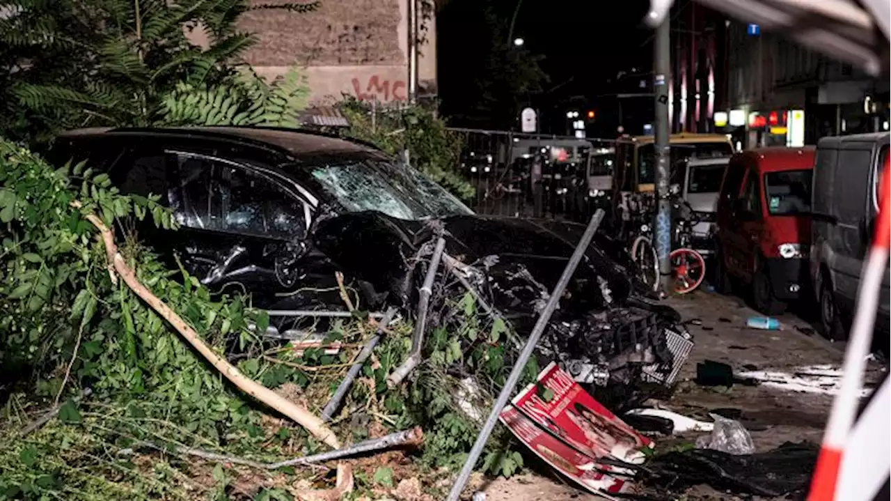 SUV-Fahrer nach Unfall mit vier Toten zu Bewährungsstrafe verurteilt