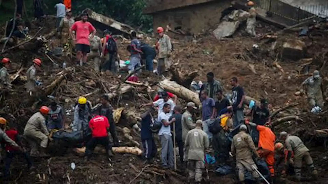 Death toll from Brazil mudslides rises as rescue efforts continue