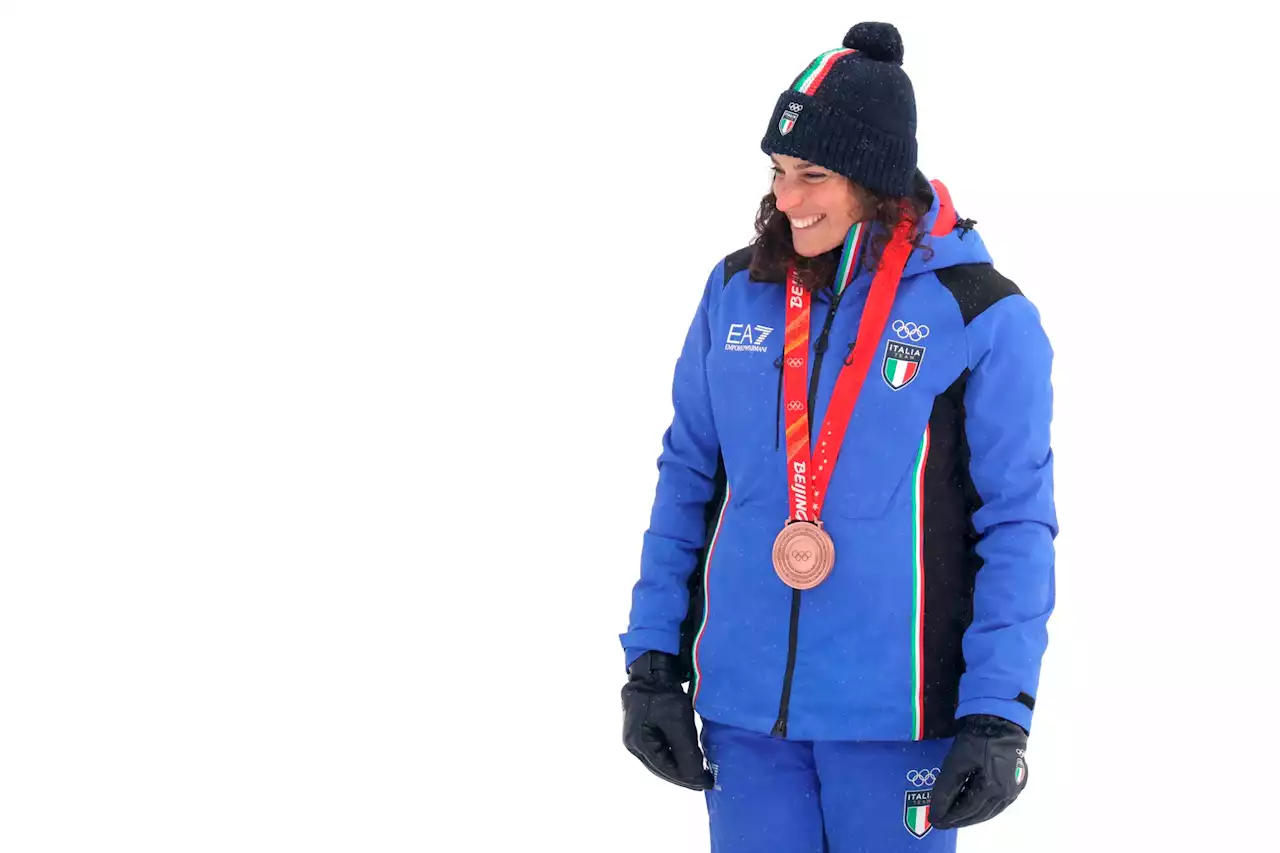 Pechino 2022, Brignone bronzo nella combinata: 16ª medaglia per l'Italia