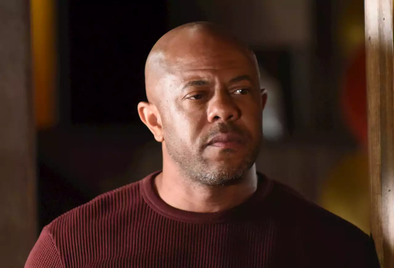 ‘9-1-1’ Actor Rockmond Dunbar Sues Disney and Fox Over COVID Vaccine-Related Firing