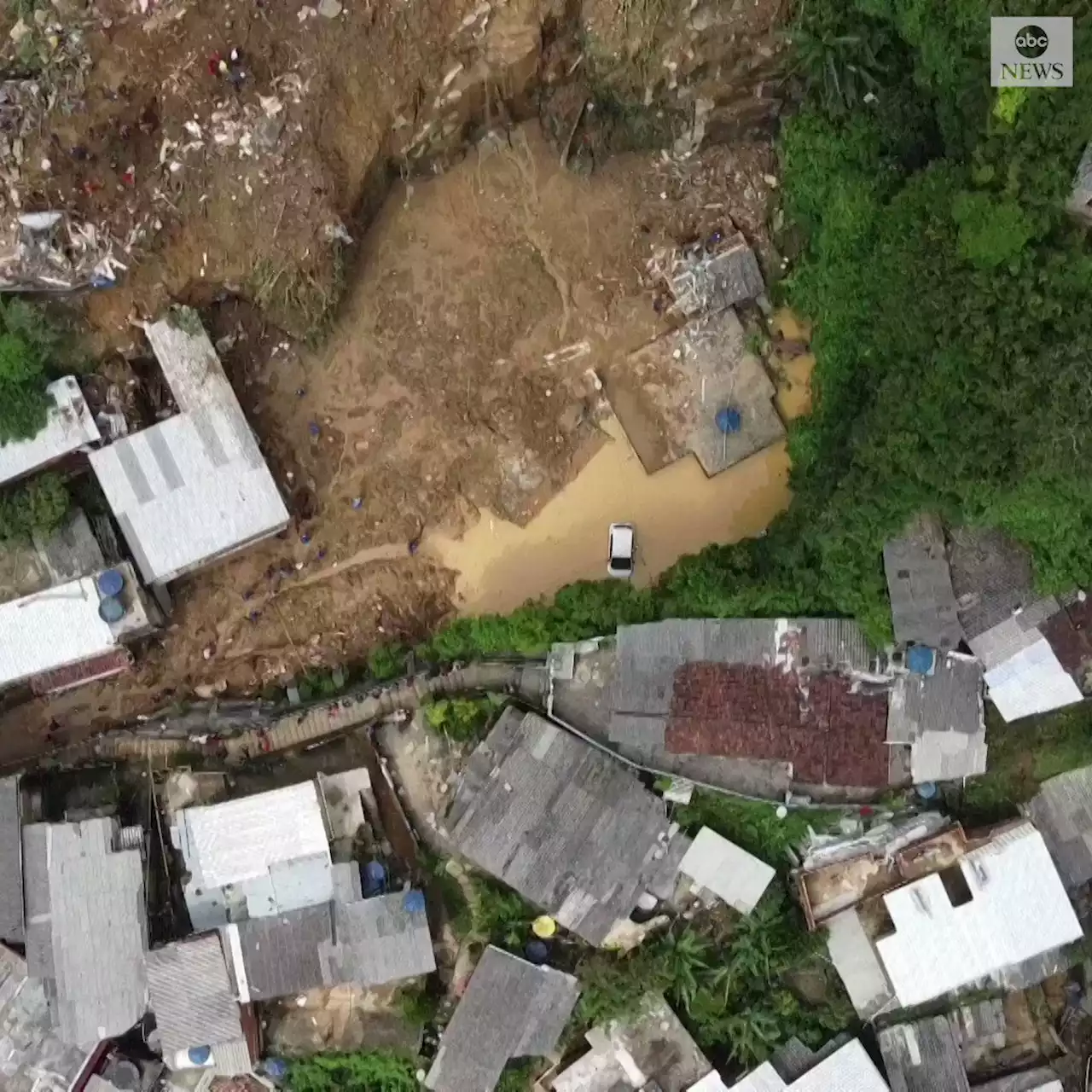 Brazil mudslide death toll is at 117, police say 116 missing