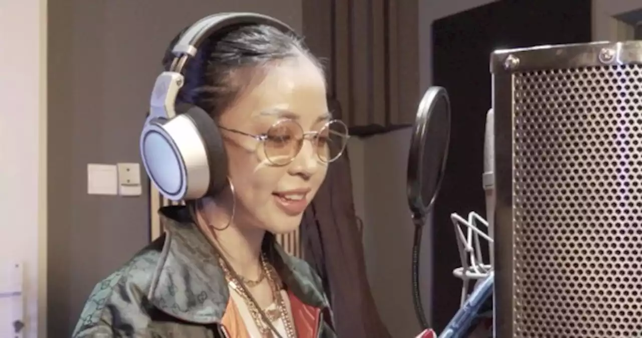 AsiaOne Tries: Amanda Chaang tries recording her own song