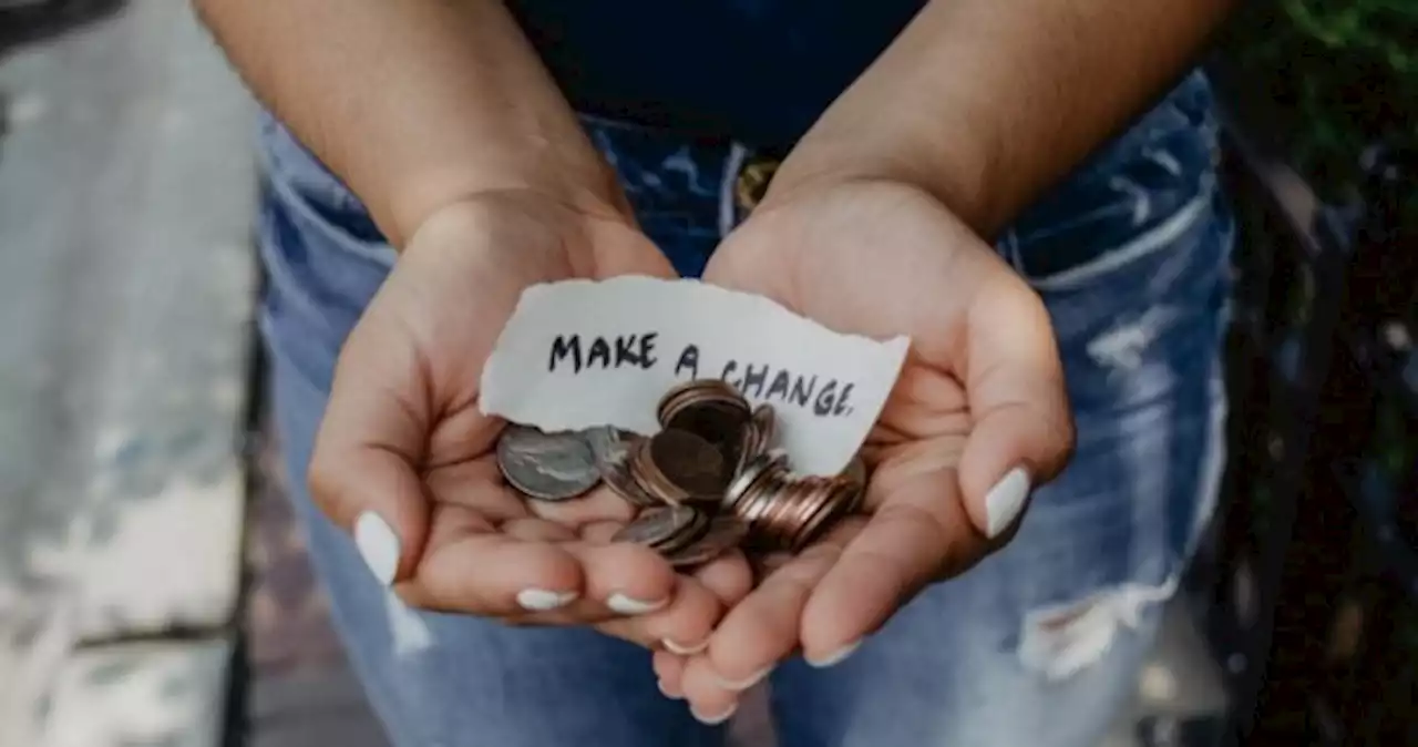 Daily roundup: How to spend less and live more with financial minimalism — and other top stories today