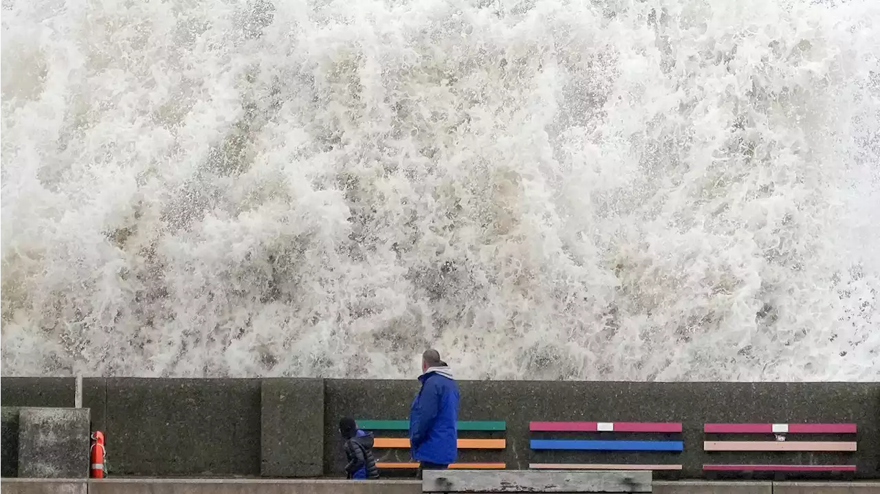 U.K. and Irish forecasters issue rare danger-to-life warning as Storm Eunice closes in