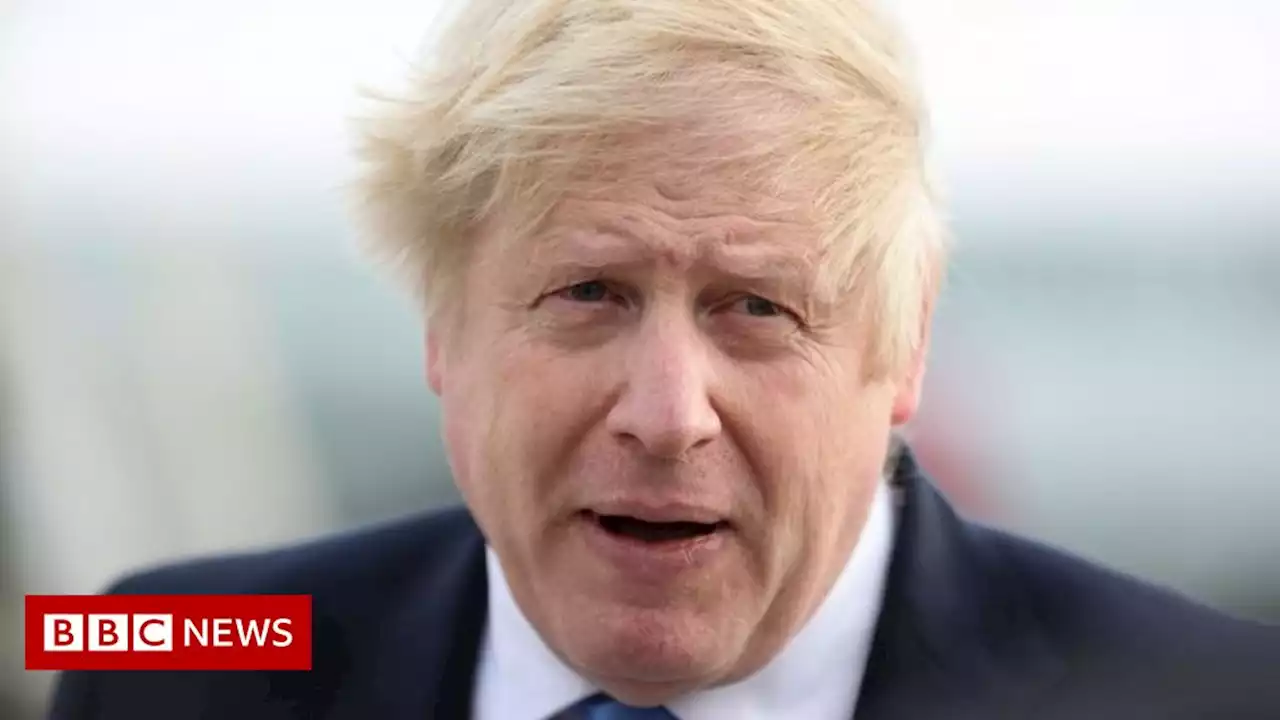 Boris Johnson faces police questionnaire deadline over No 10 parties