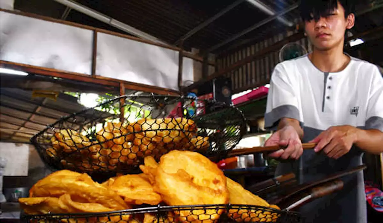 Pedagang pun Berutang Minyak Goreng