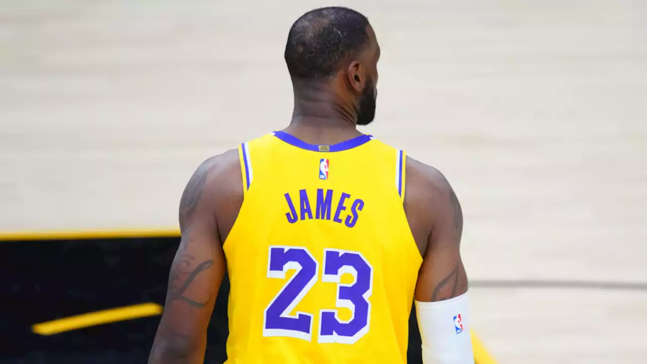 Lakers, LeBron James Lead Lids NBA Jersey Sales