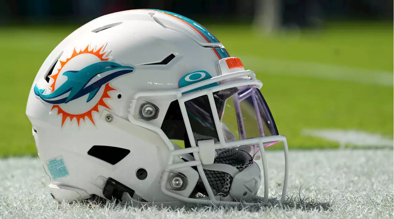 Report: Miami Hiring Patrick Surtain as Dolphins Defensive Assistant