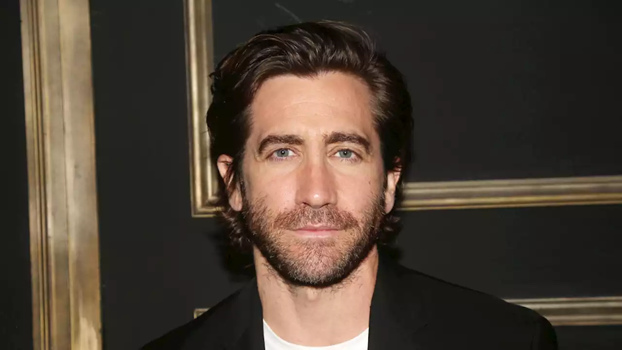 Jake Gyllenhaal Says He Doesn’t “Begrudge” Artists Tapping Into Their Experience After Backlash Over Taylor Swift’s ‘All Too Well’