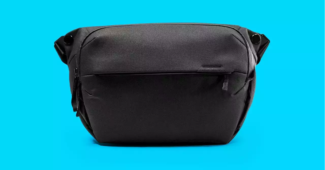 Reach Easy With the 9 Best Messenger and Shoulder Bags