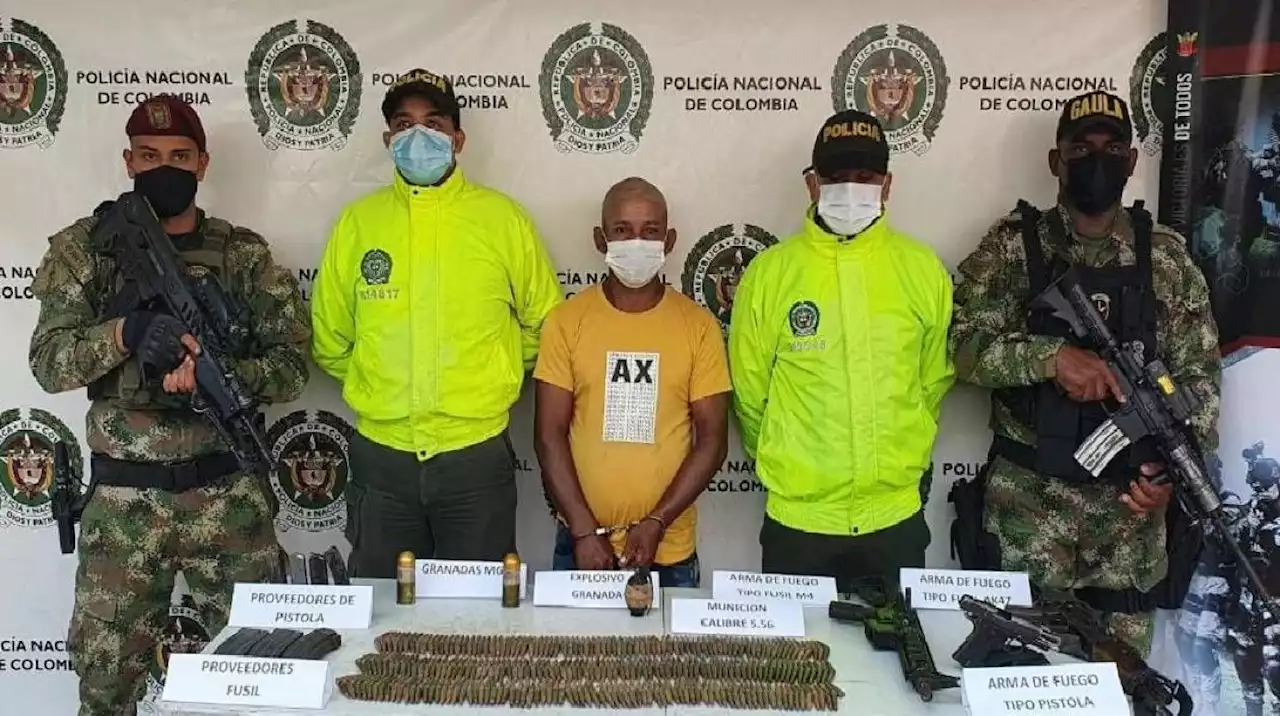 Capturan a ‘Pochele’ con un arsenal de guerra en Ciénaga: granadas y fusiles