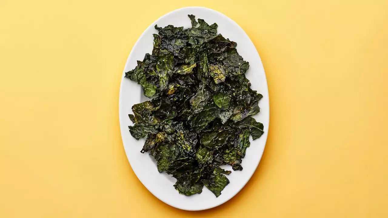 How to Make Kale Chips Like It’s 2014