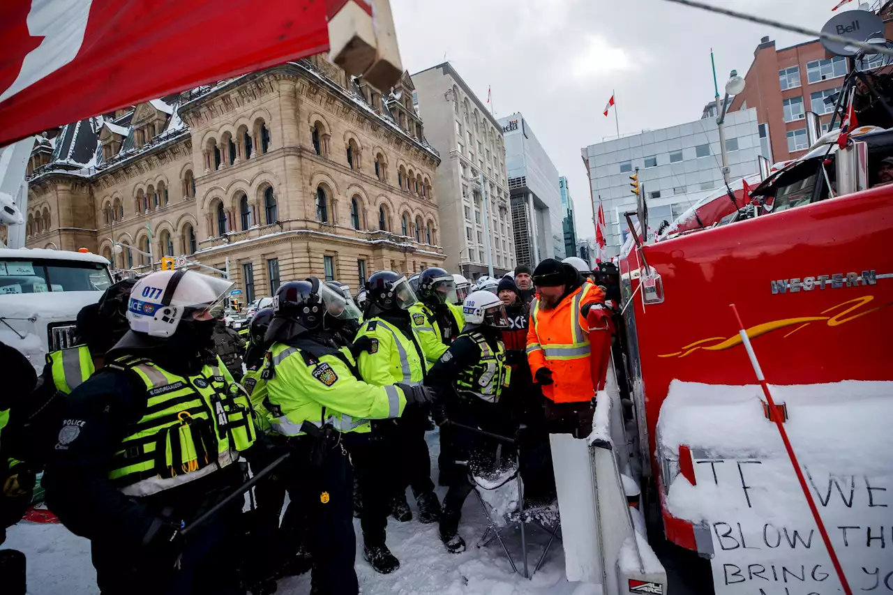 Newsblog zum Coronavirus - Polizei in Ottawa setzt Räumung der LKW-Blockaden fort