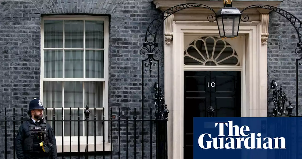 No 10 staff facing police over Partygate can see notes on their evidence