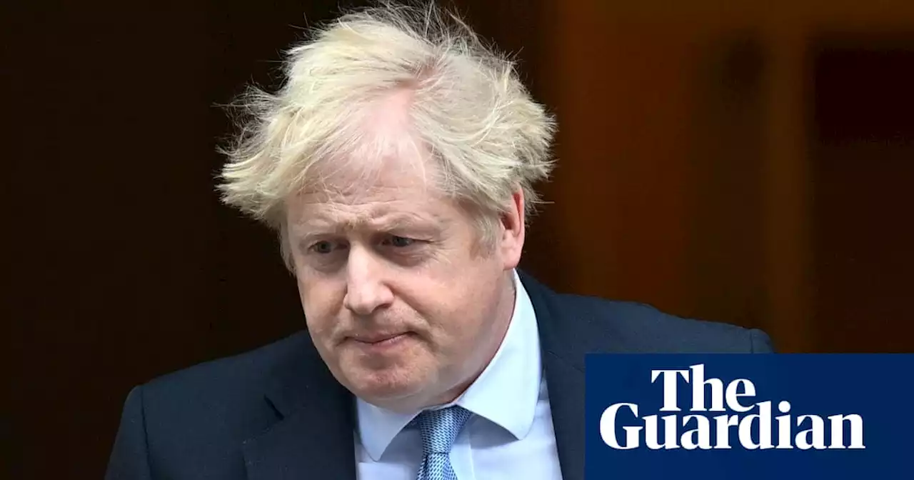 Boris Johnson hands in police questionnaire on ‘partygate’