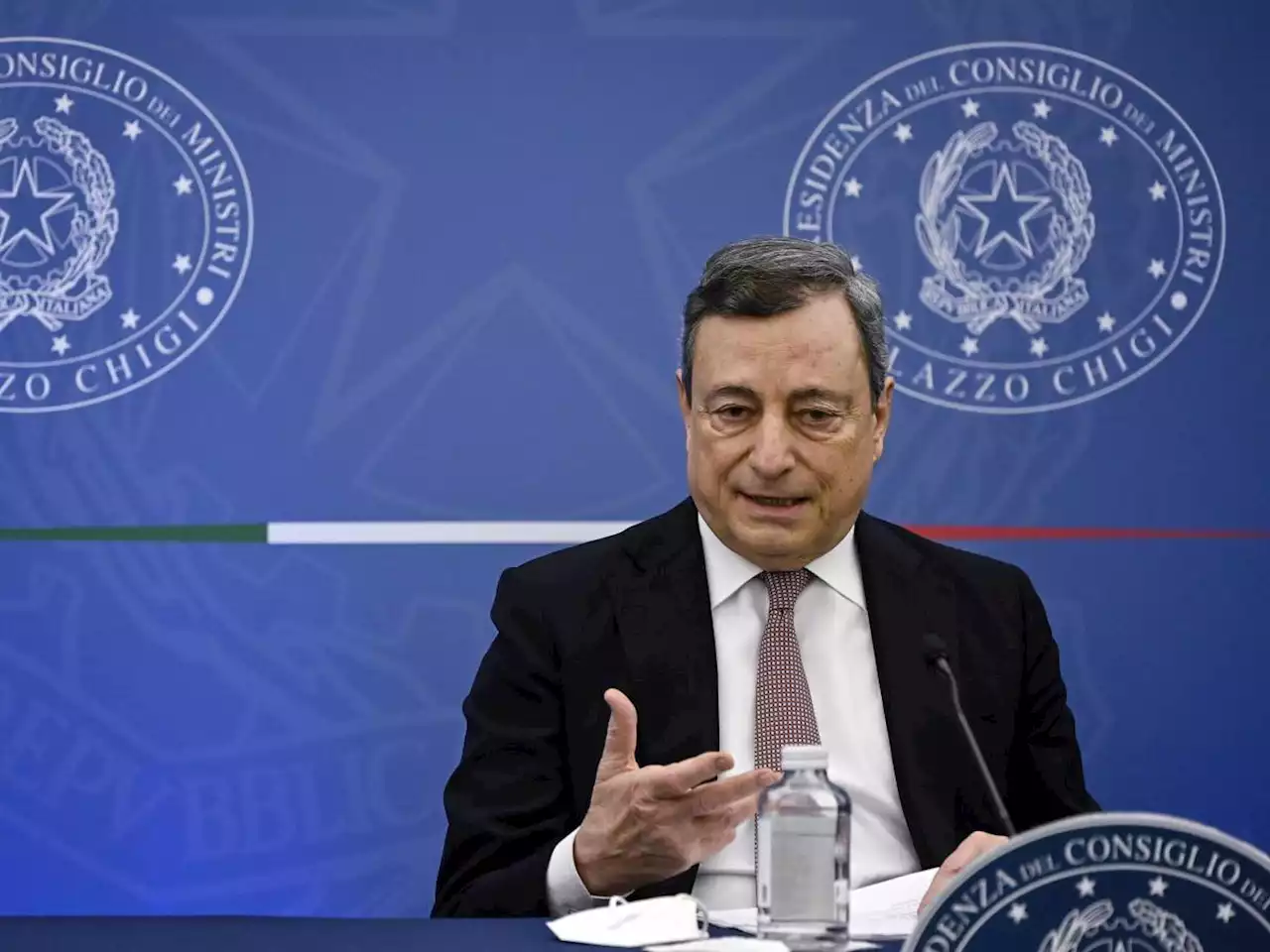 Roadmap di Draghi 'Ancora incertezza poi allentiamo'. Ma con gradualità