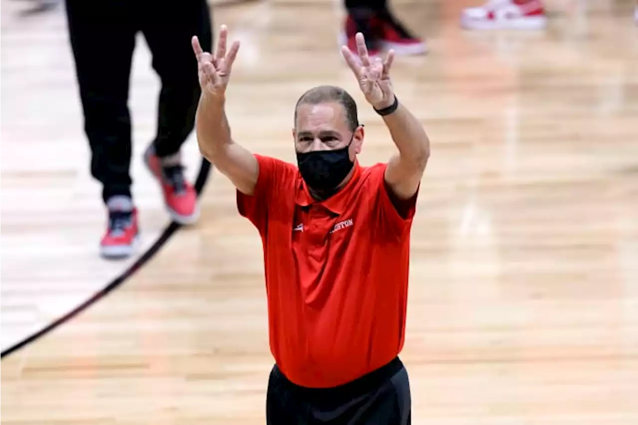 University of Houston’s Kelvin Sampson named to Naismith Coach of the Year Watch List