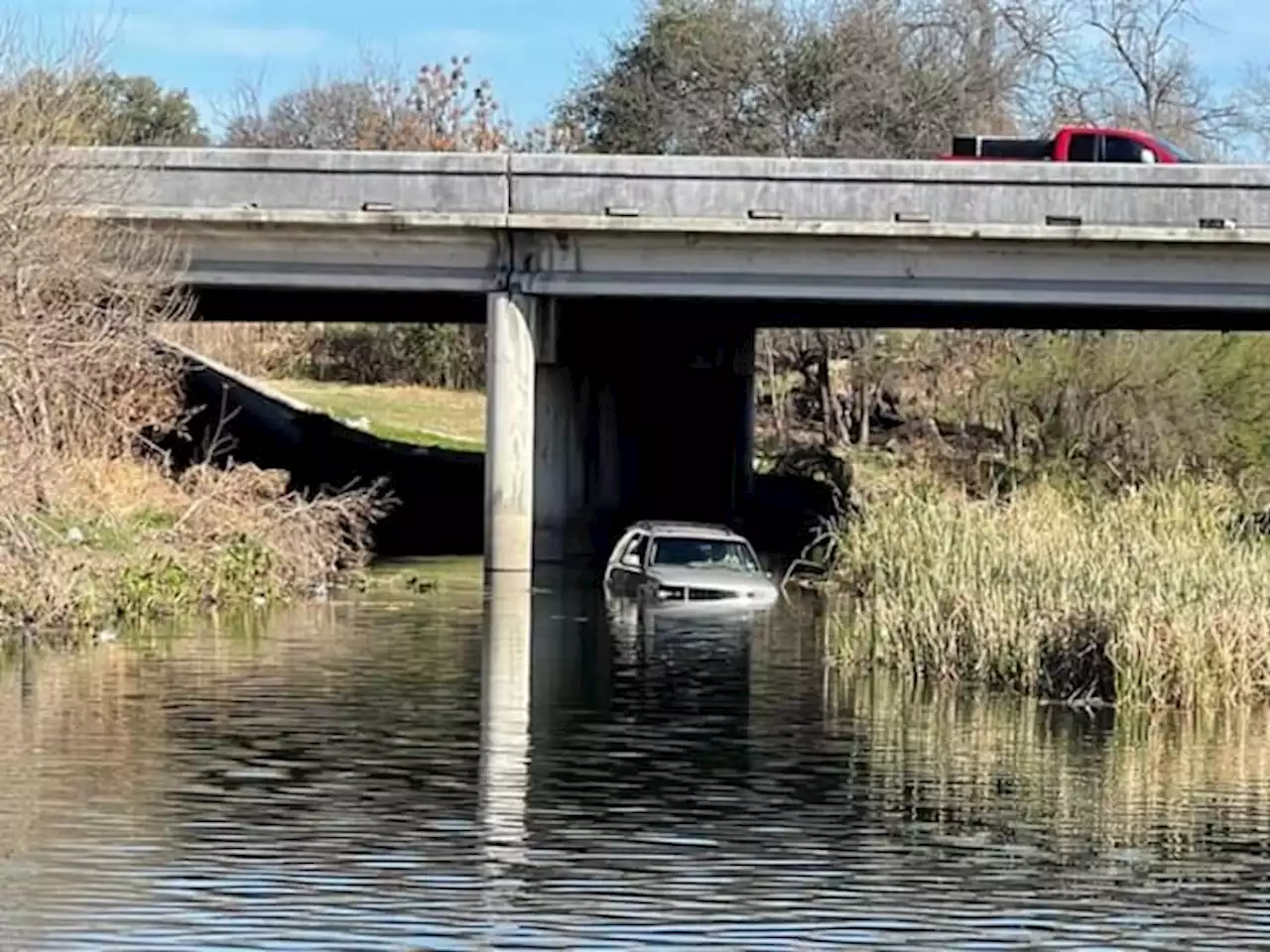 SAPD works to figure out how SUV ended up in San Antonio River