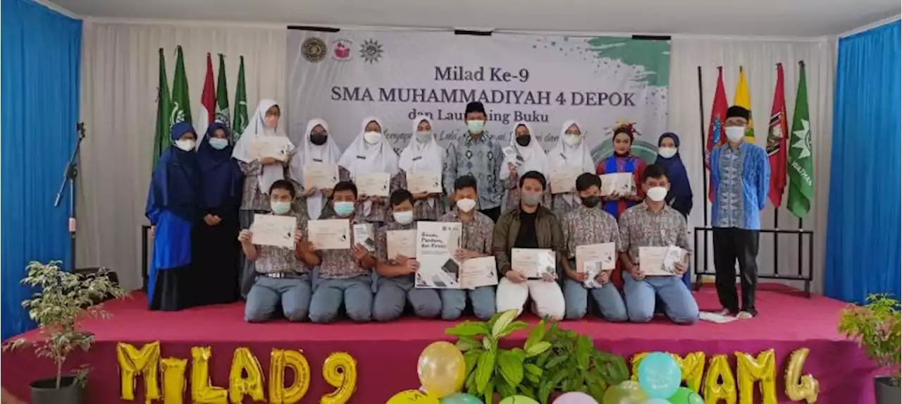 Milad Ke-9, SMA Muhammadiyah 4 Depok Luncurkan Dua Buku |Republika Online