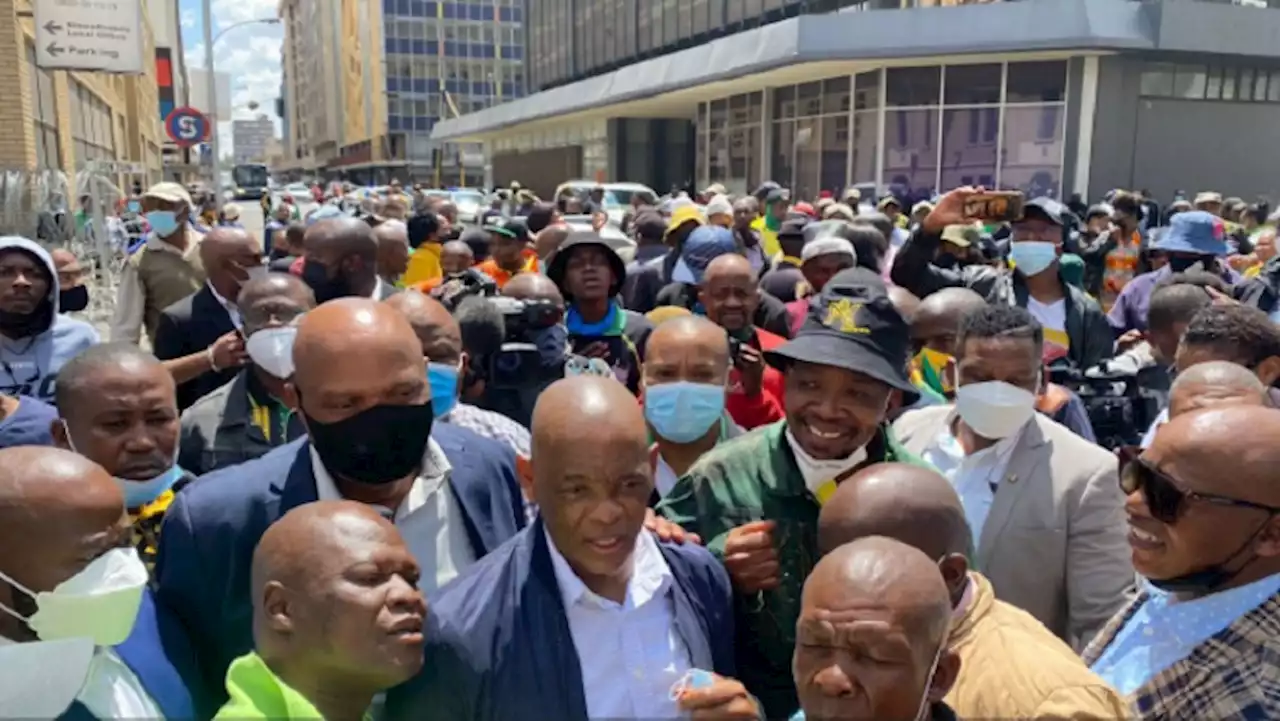 Prosecution accuses Magashule of using delay tactics to avoid pleading to charges - SABC News - Breaking news, special reports, world, business, sport coverage of all South African current events. Africa's news leader.