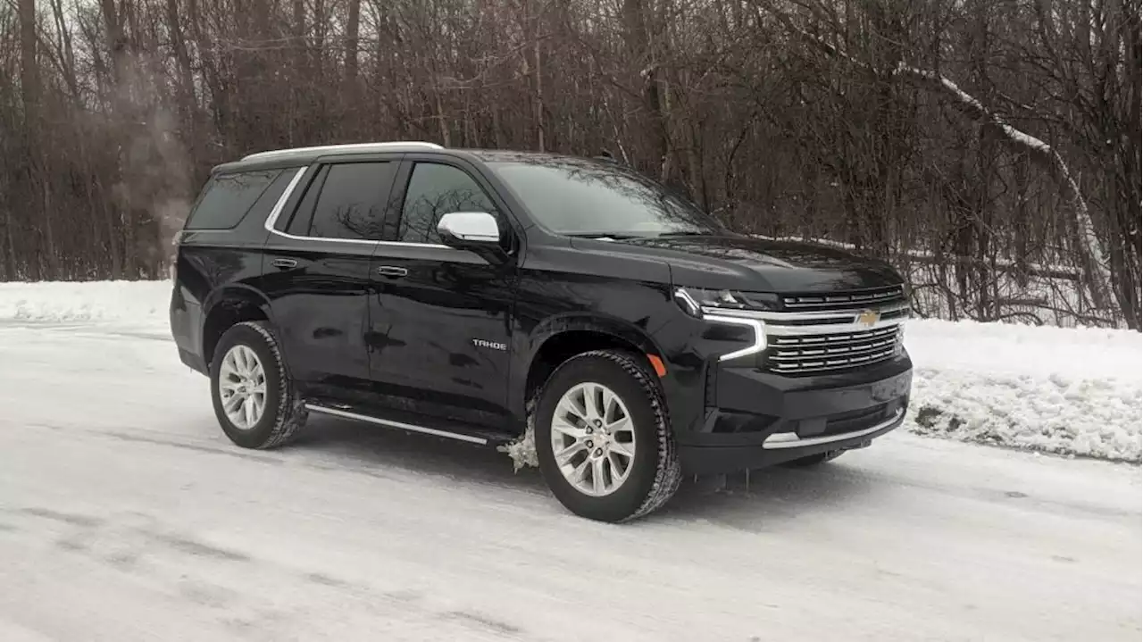 2022 Chevy Tahoe Premier Driveway Test | Video walkaround, interior review