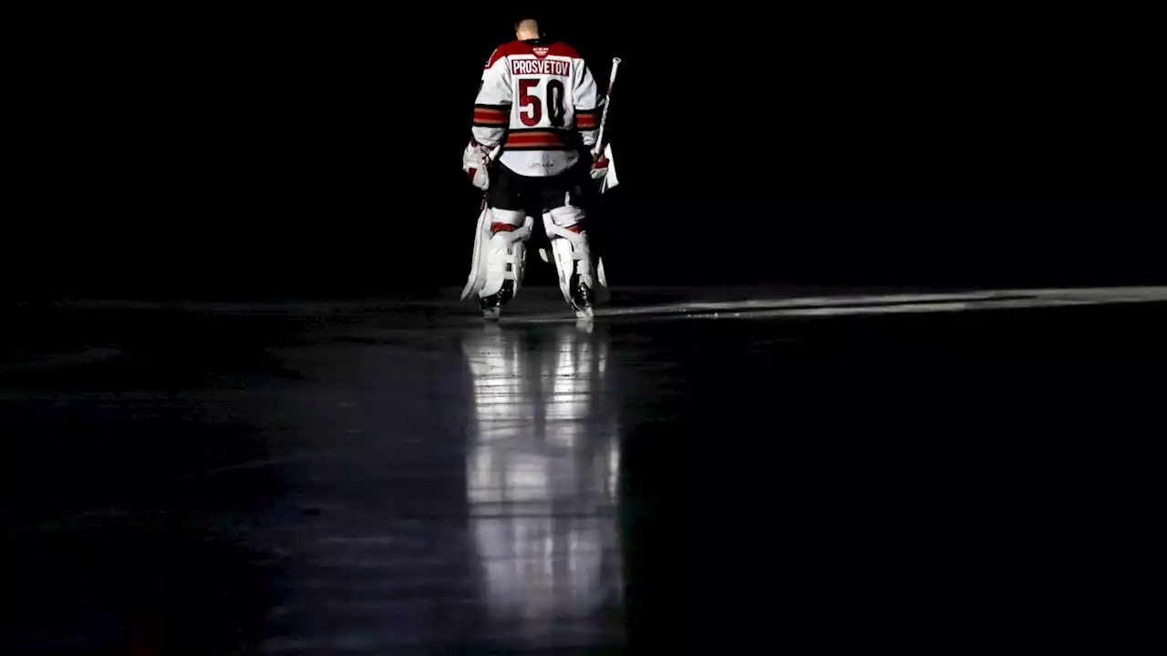 Goaltending, defense have been a problem for reeling Roadrunners