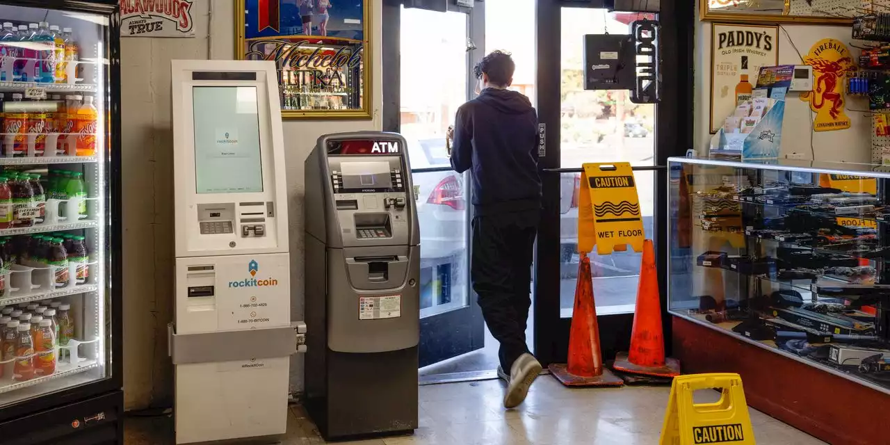 Gas-Station ATMs Are a Banking Battleground