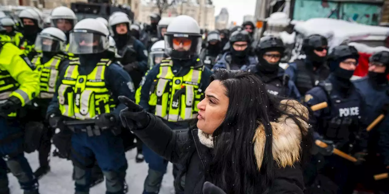 Police in Ottawa Step Up Efforts to Clear Freedom Convoy Encampment