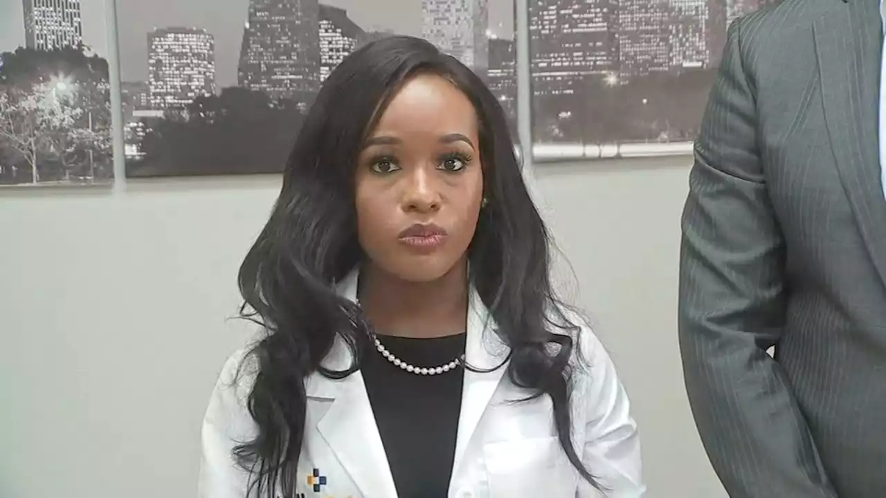 Texas doctor suing Chase bank for denying service: 'They didn't respect my credentials'