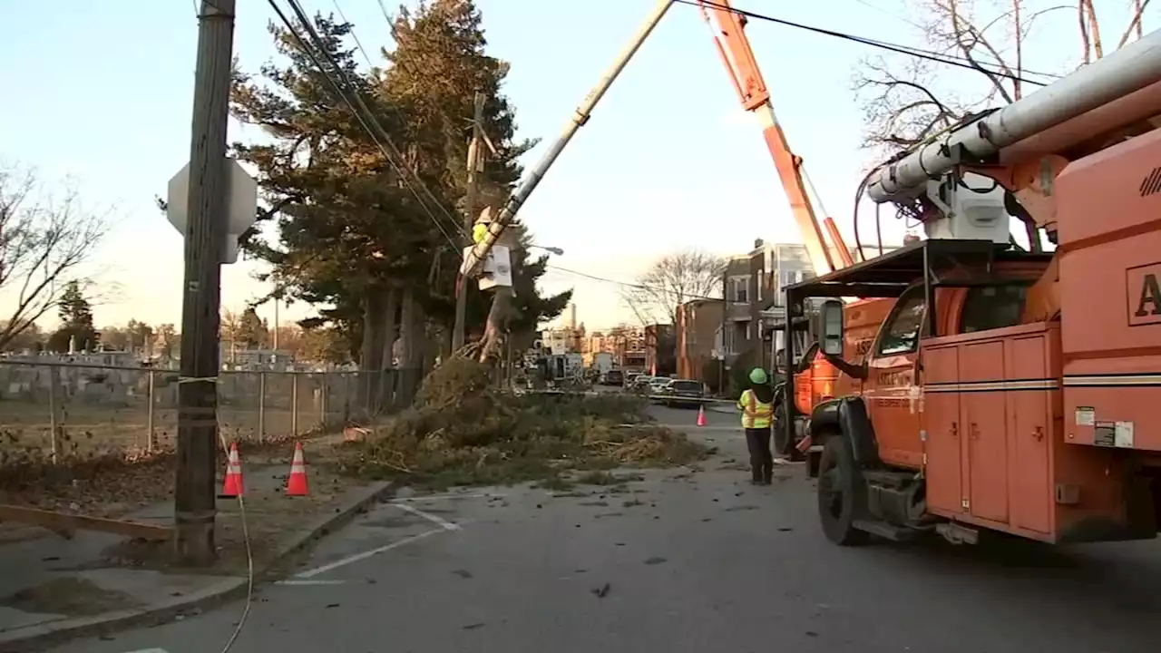 Nearly 600 PECO customers without power after snow squall, strong winds impact region