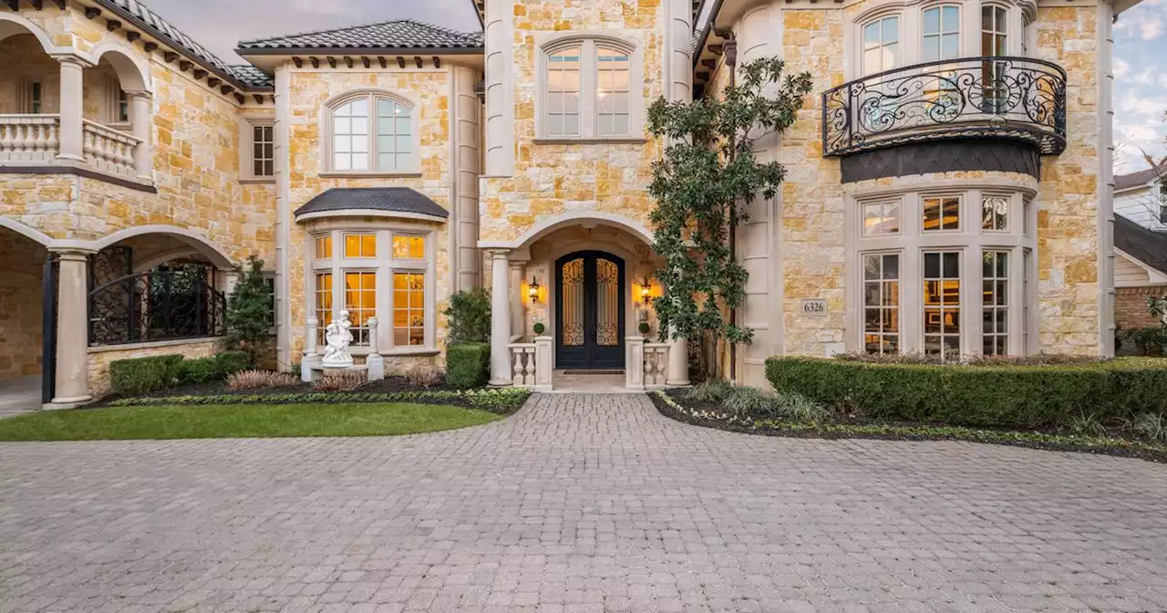 Go inside a Mediterranean-style home in Dallas’ Preston Hollow filled with light