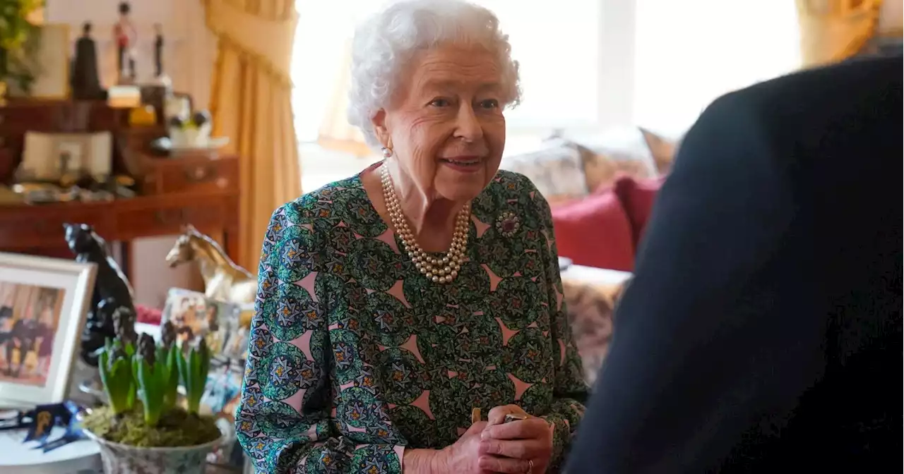 Queen Elizabeth II tests positive for COVID with mild symptoms