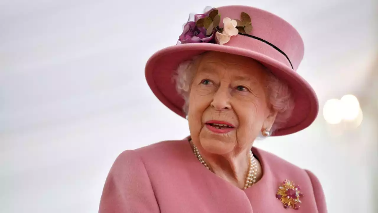 Queen Elizabeth II tests positive for COVID