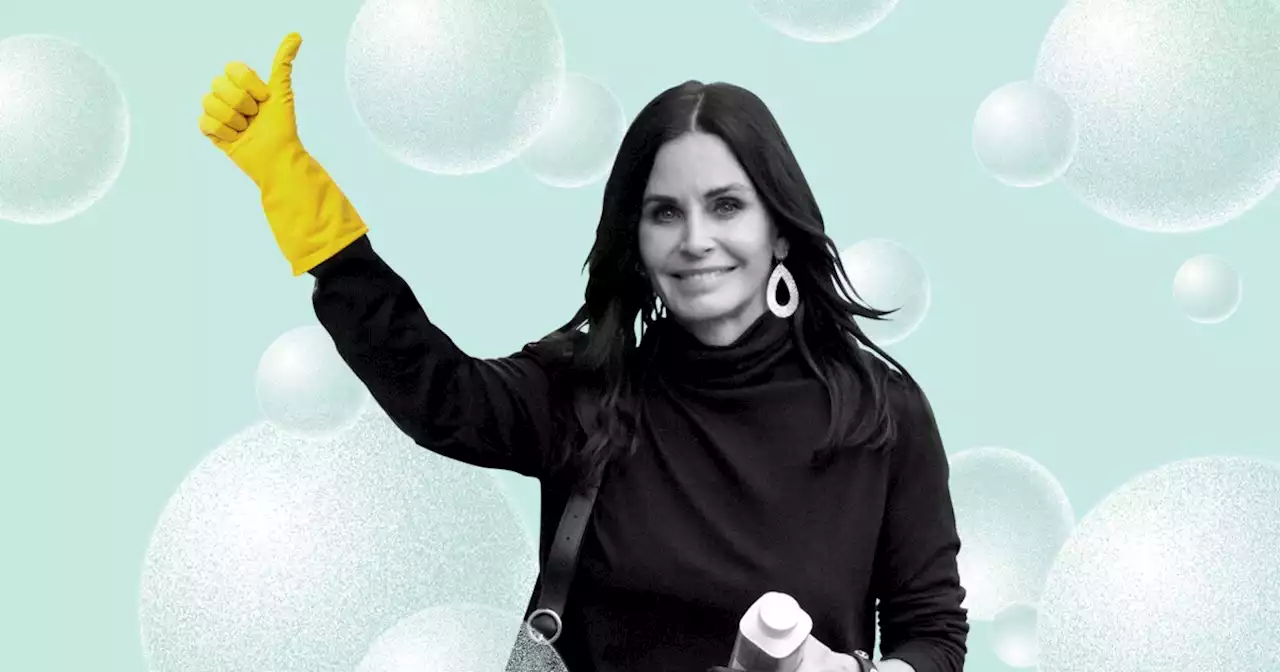 Column: Now you, too, can enjoy the sweet smell of Courteney Cox's success