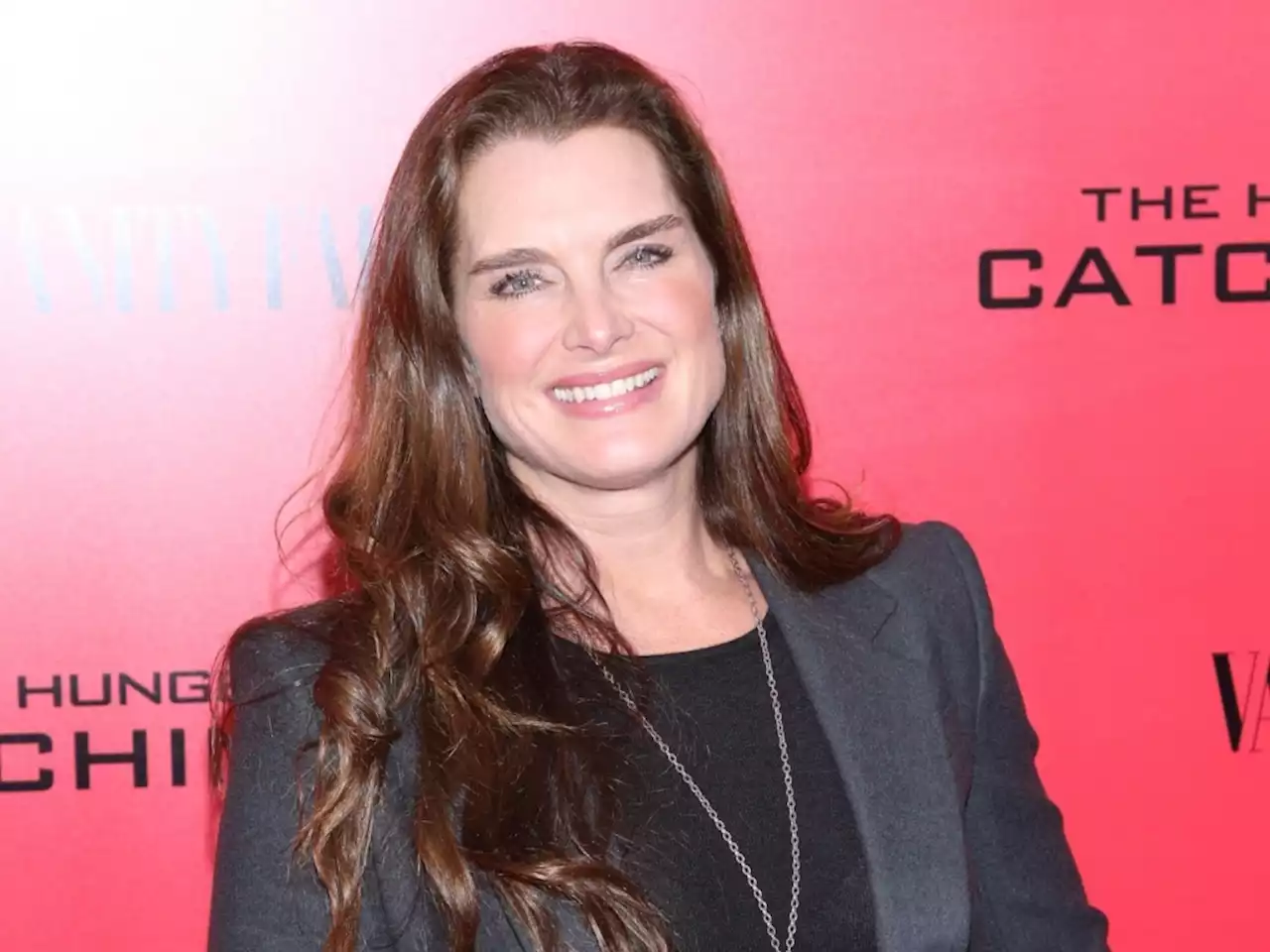 Brooke Shields Recently Revealed She Swears By This Gentle & Organic Cleanser For Her Mature Skin