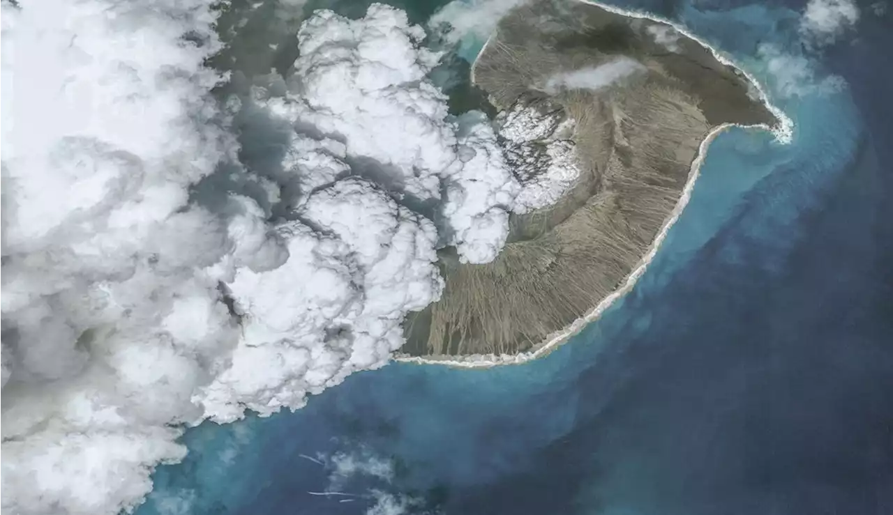 Satellite images show just how ridiculously high the Tonga volcanic plume rose