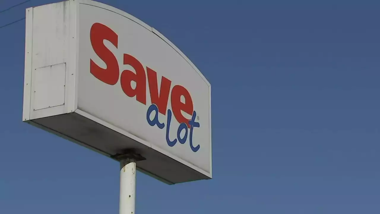 Chicago business owner works to combat food insecurity after Save-A-Lot rat infestation