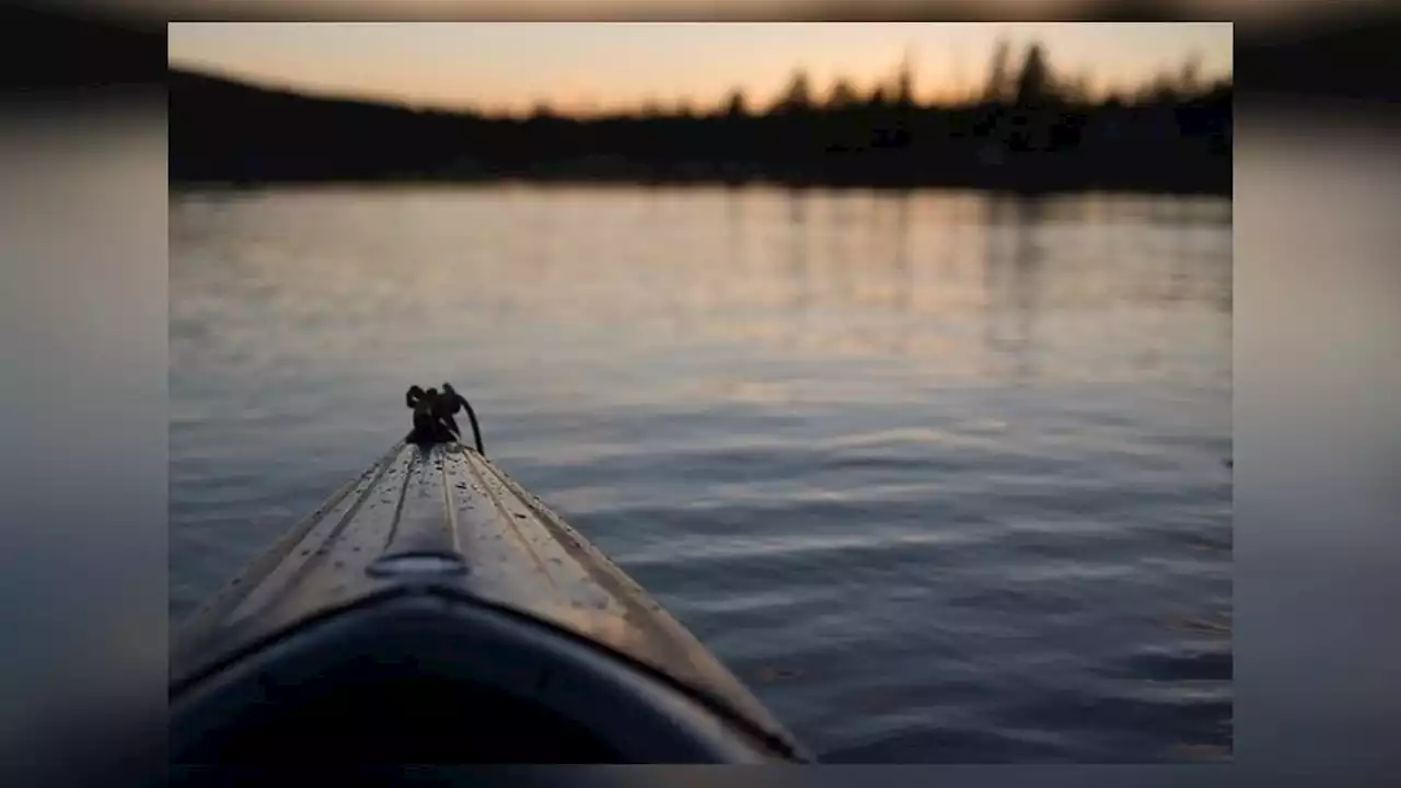 Officials searching for missing 16-year-old whose canoe flipped in St. Johns River